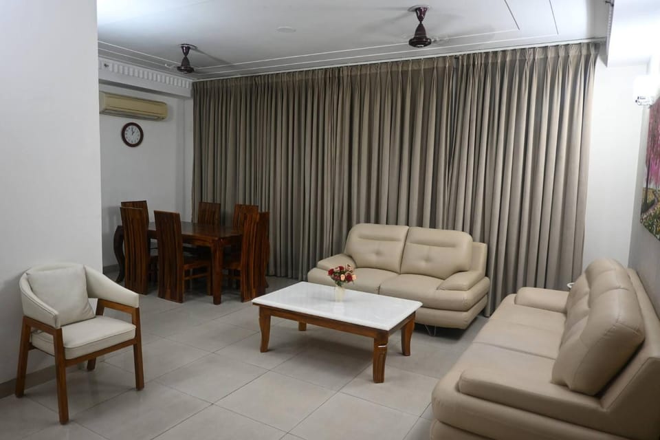Living room, Lobby or reception