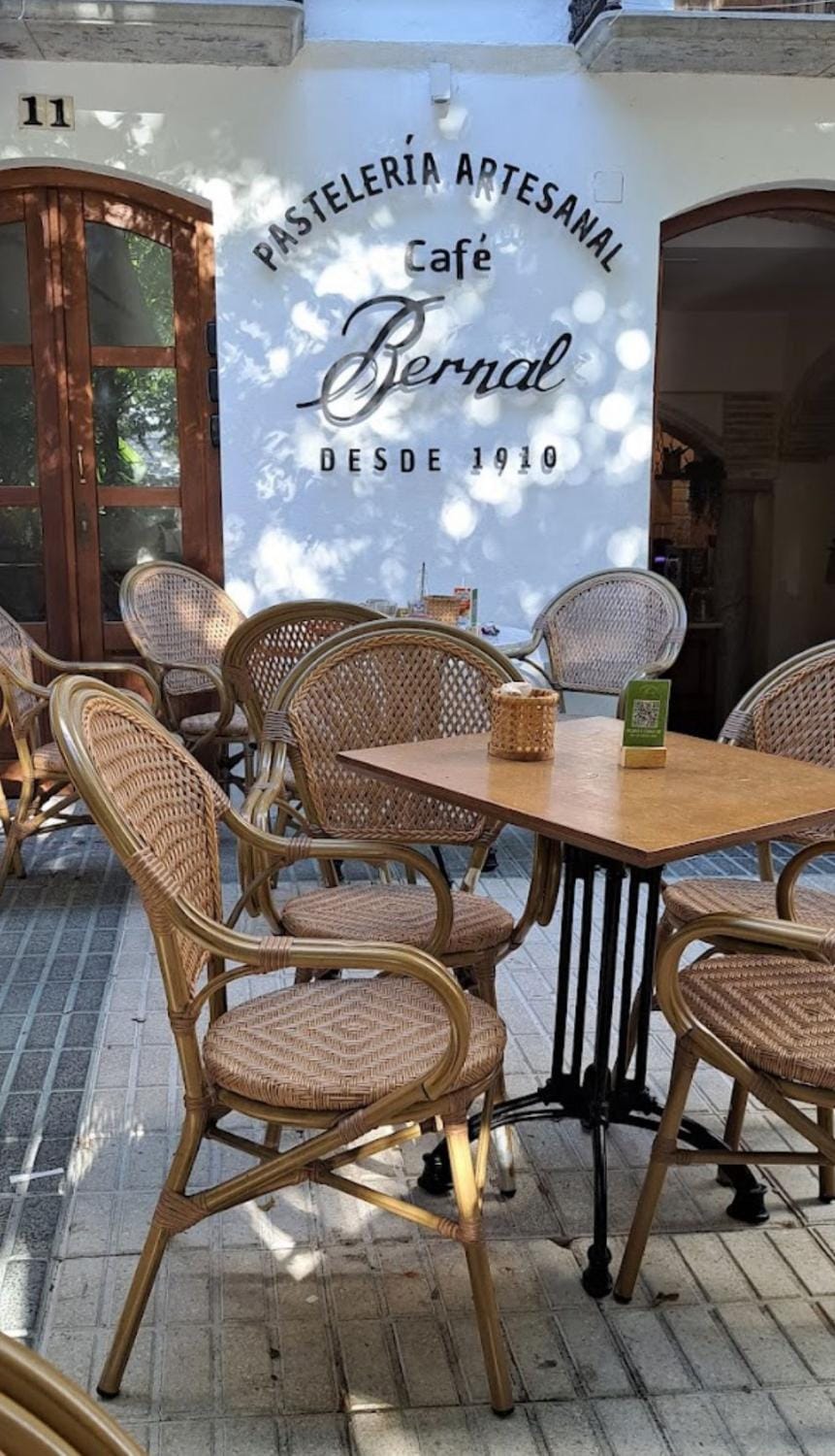 Property building, Restaurant/places to eat
