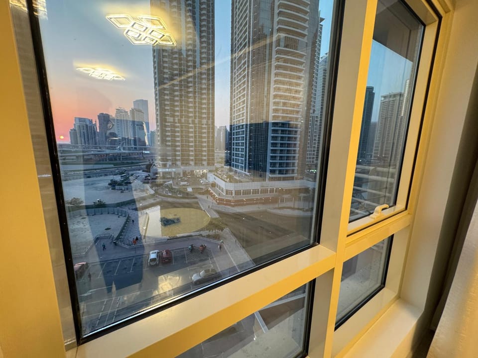 View (from property/room), Balcony/Terrace, City view