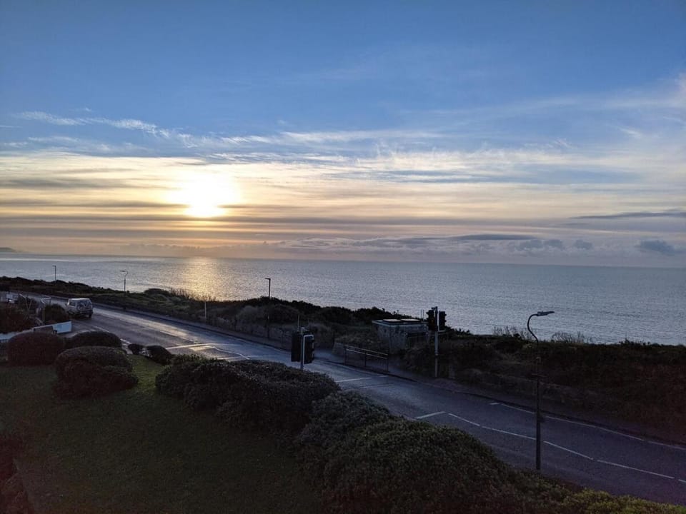 Seaview Sands Beach Apartment Apartment in Bournemouth