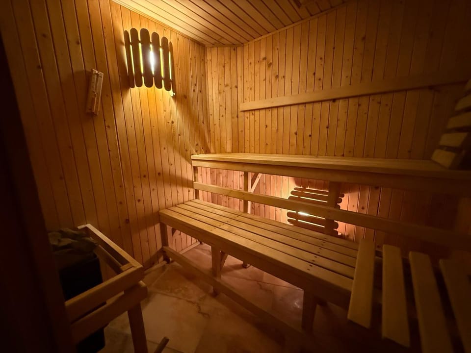 Sauna, Spa and wellness centre/facilities
