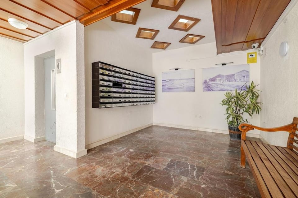 Morning Coffee by the Sea 1 BR Between Capellans and Llevant Beaches Apartment in Salou