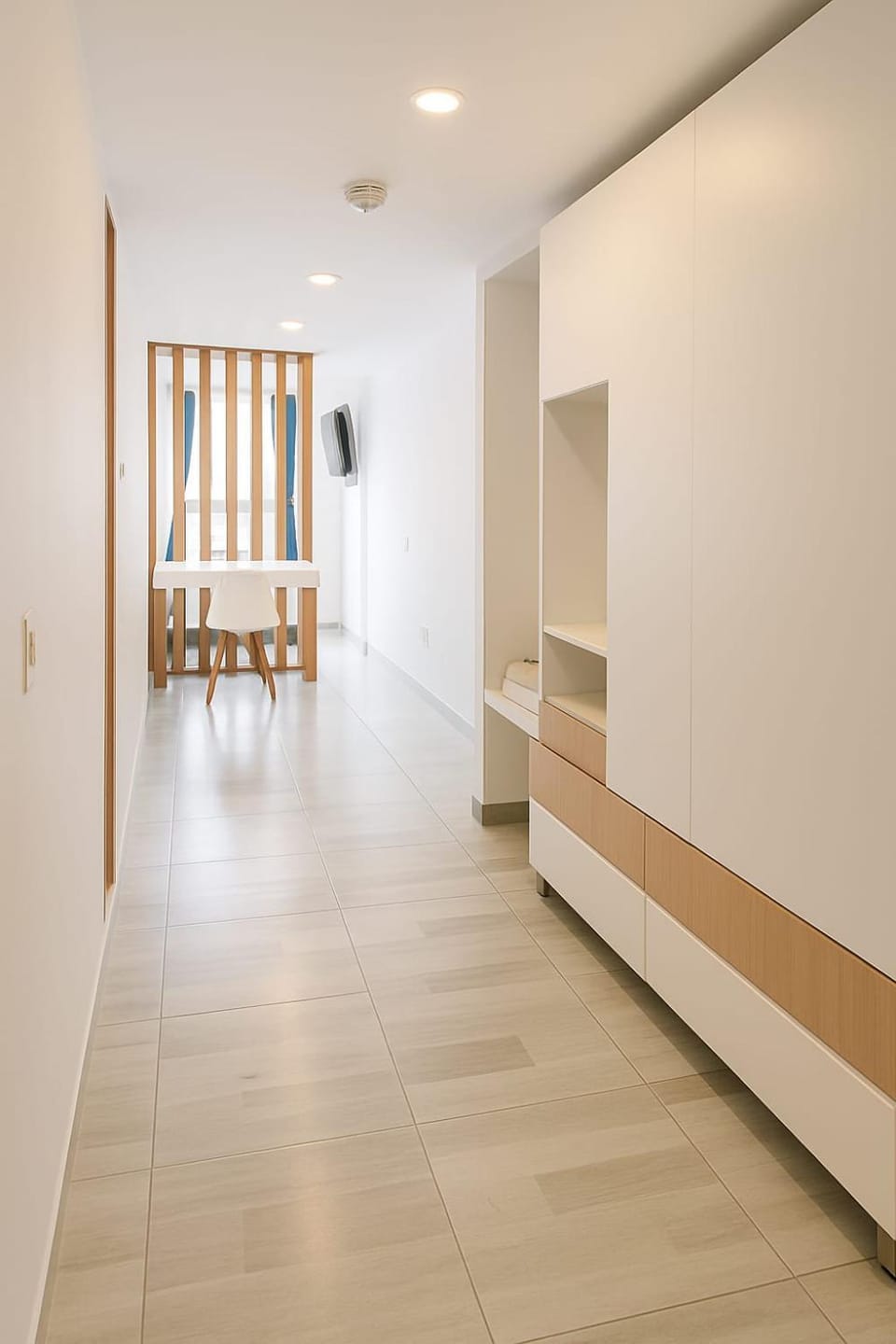 Seating area, wardrobe