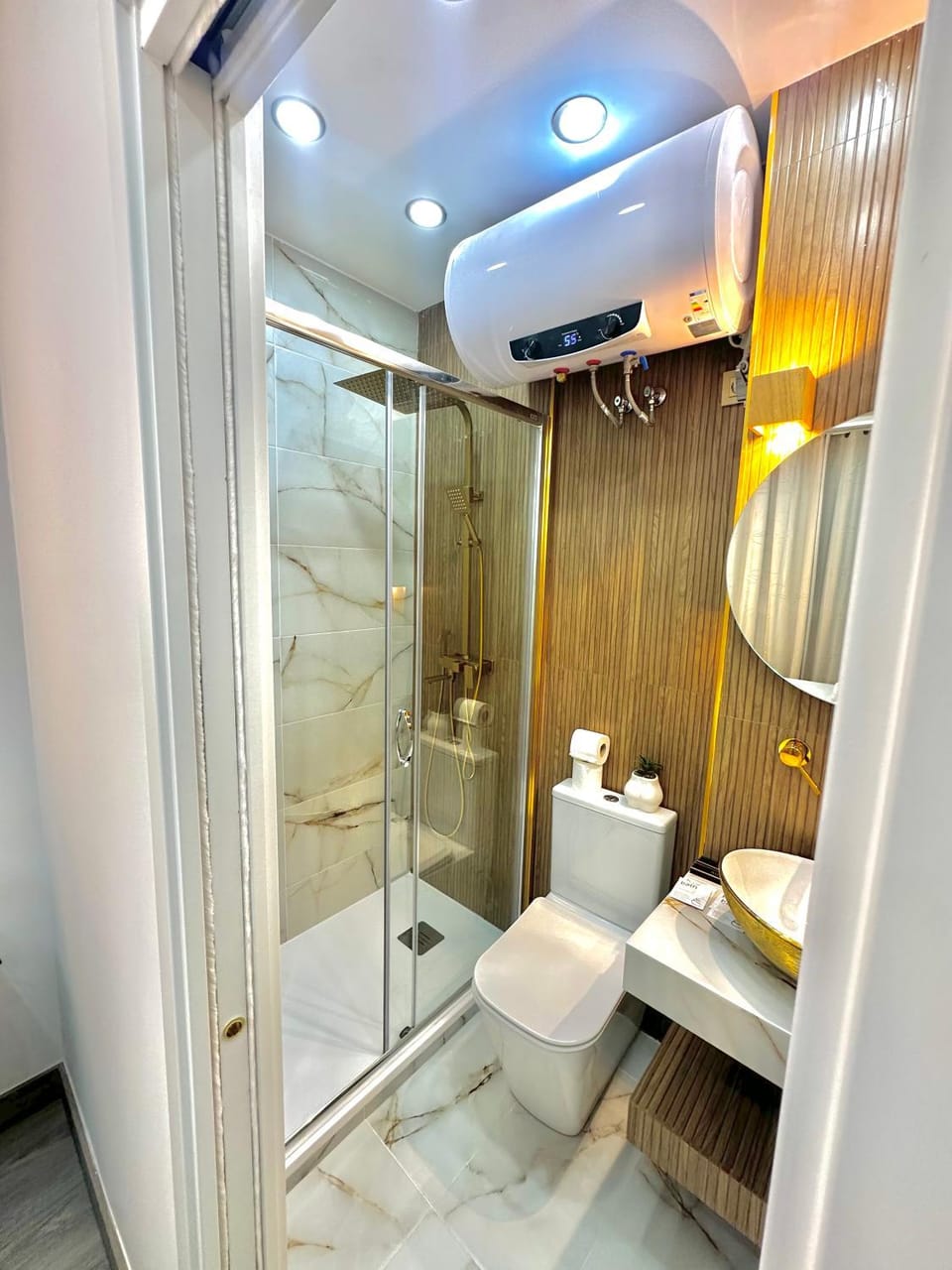 Shower, Toilet, Bathroom