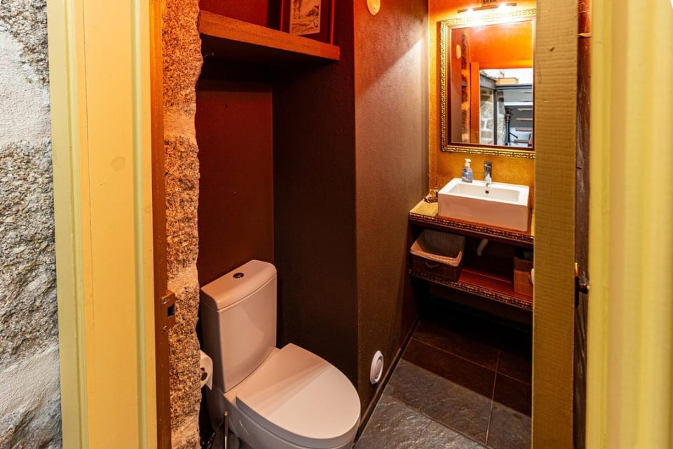 Toilet, Bathroom