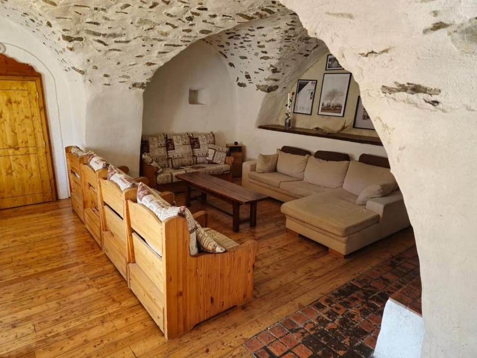 Living room, fireplace