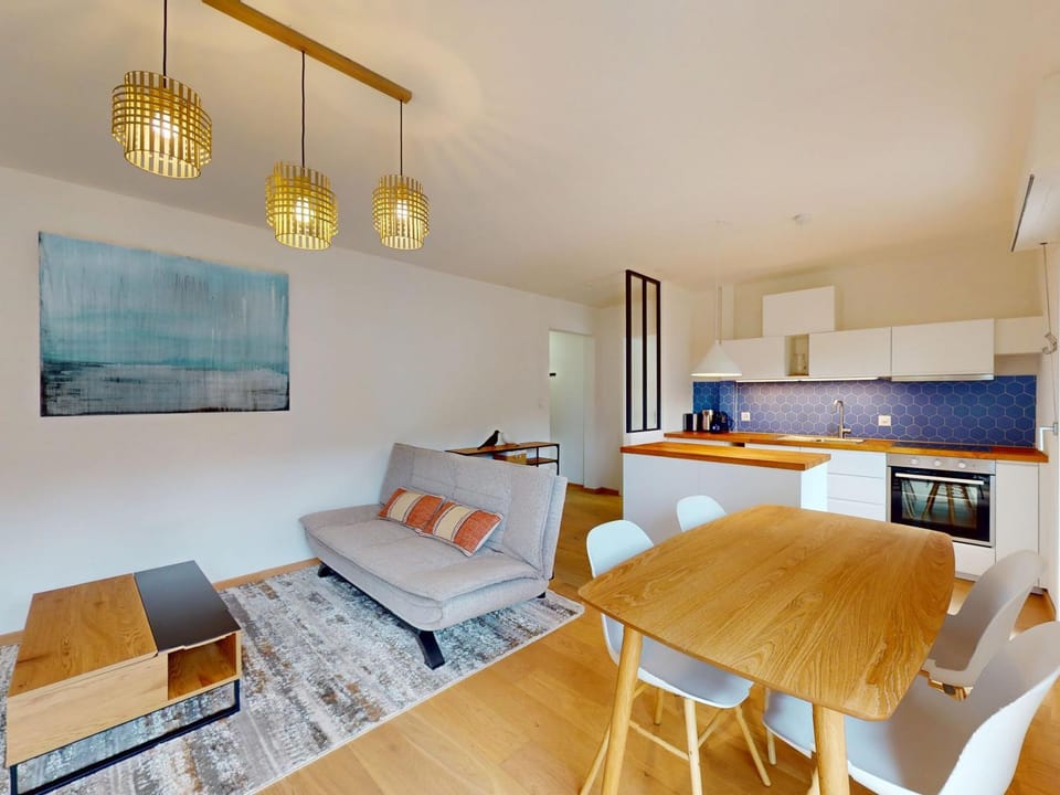 Kitchen or kitchenette, Living room