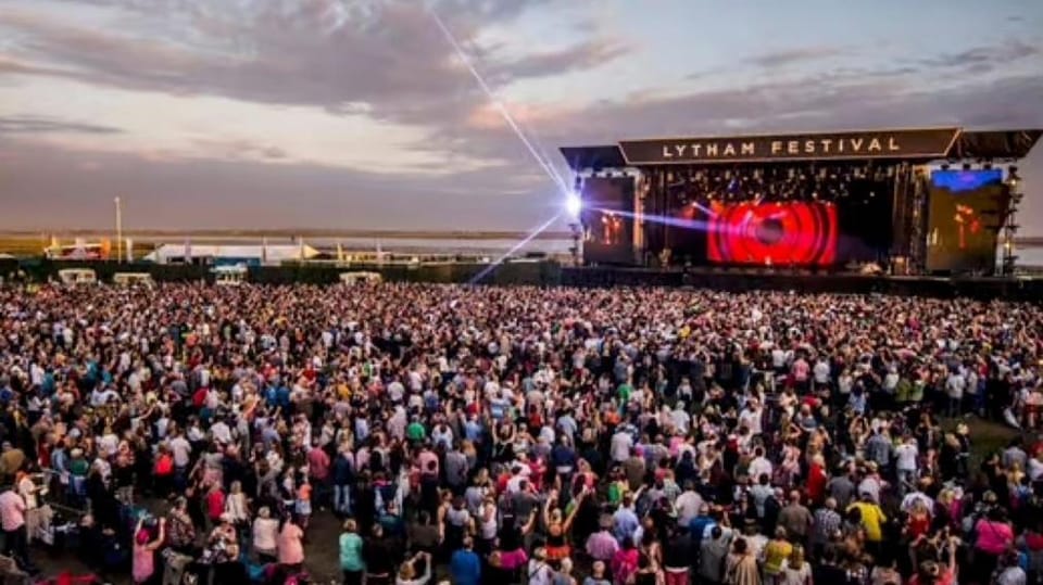 People, Evening entertainment