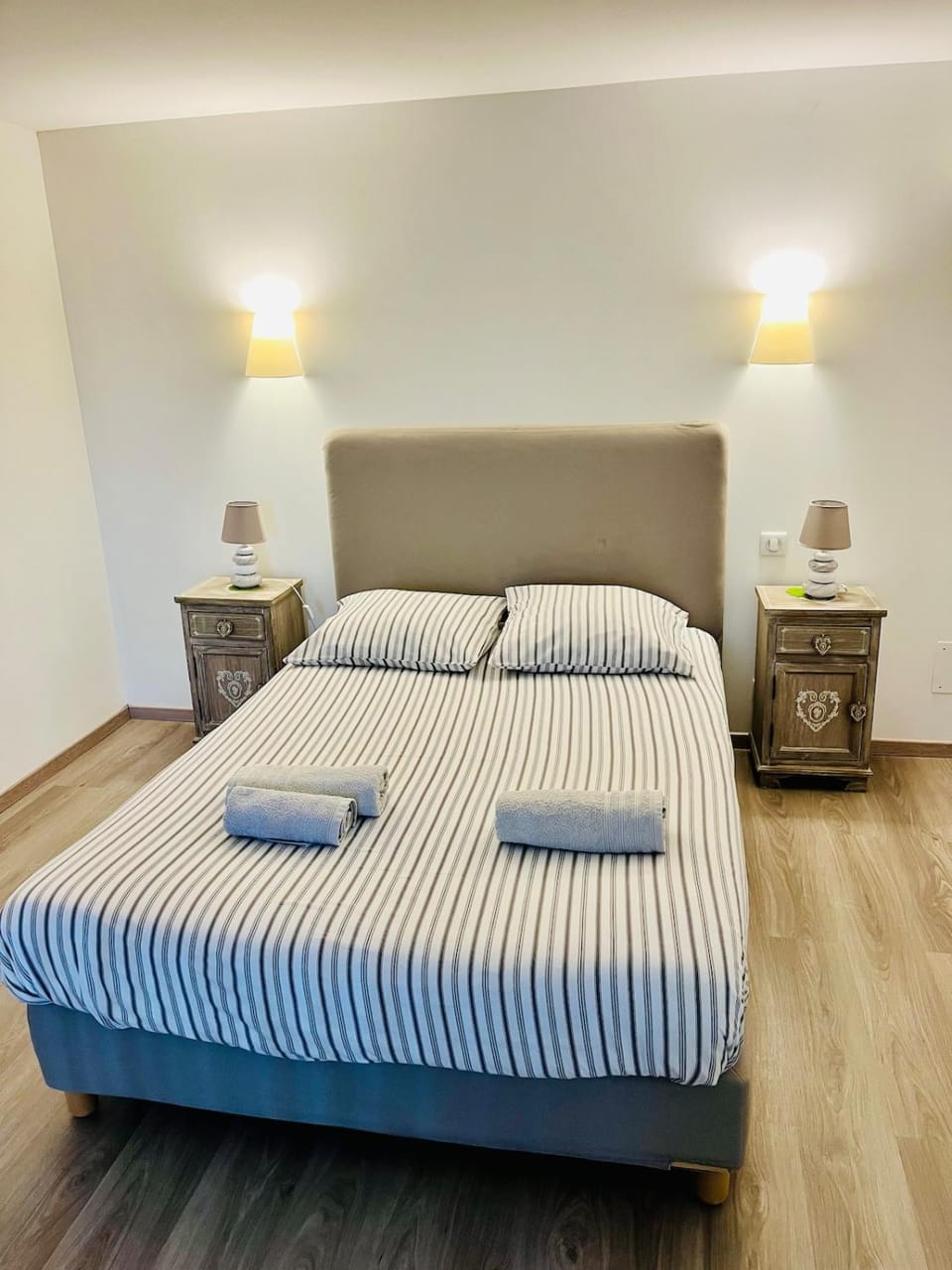 Charme unique sous les remparts Apartment in Provence-Alpes-Côte d'Azur