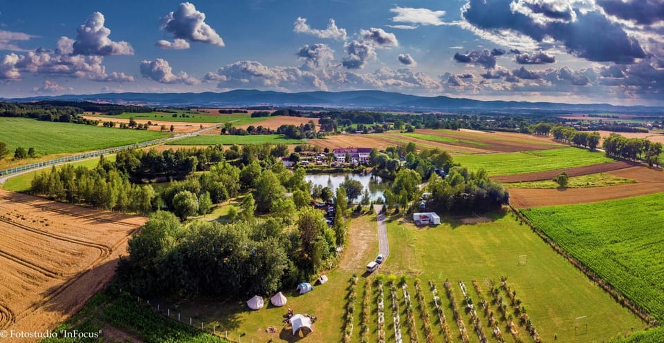 Forteca, słoneczne domki rekreacyjne z kuchnią & łazienką Campground/ 
RV Resort in Lower Silesian Voivodeship