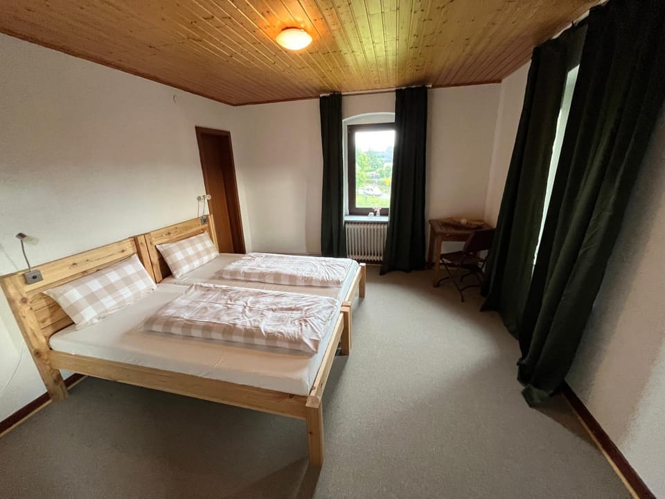 Gasthaus zur Heide am Nürburgring Hotel in Ahrweiler