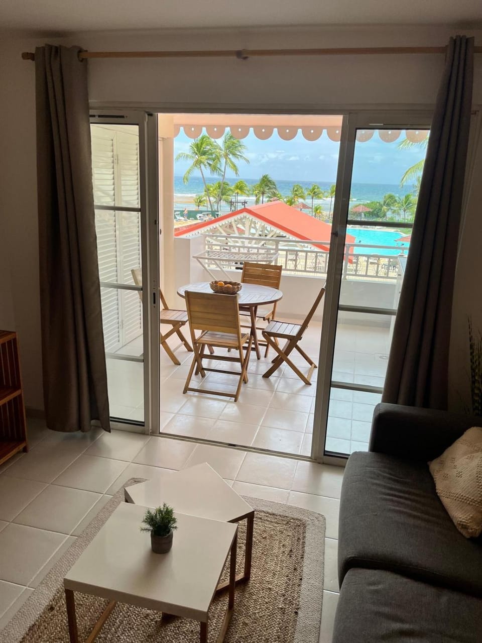 Patio, Natural landscape, View (from property/room), Balcony/Terrace, Living room, Seating area, Dining area, Pool view, Sea view, Swimming pool