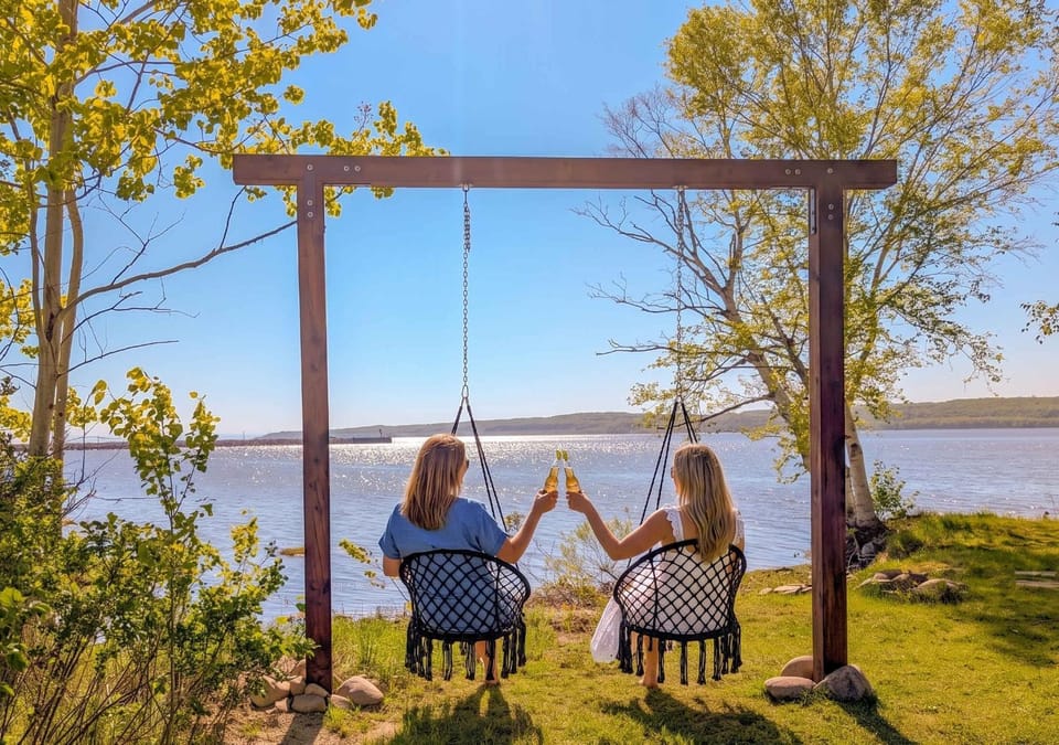 Condo 1 - Waterfront with SPA, Fireplace & Barbecue Apartment in Maine