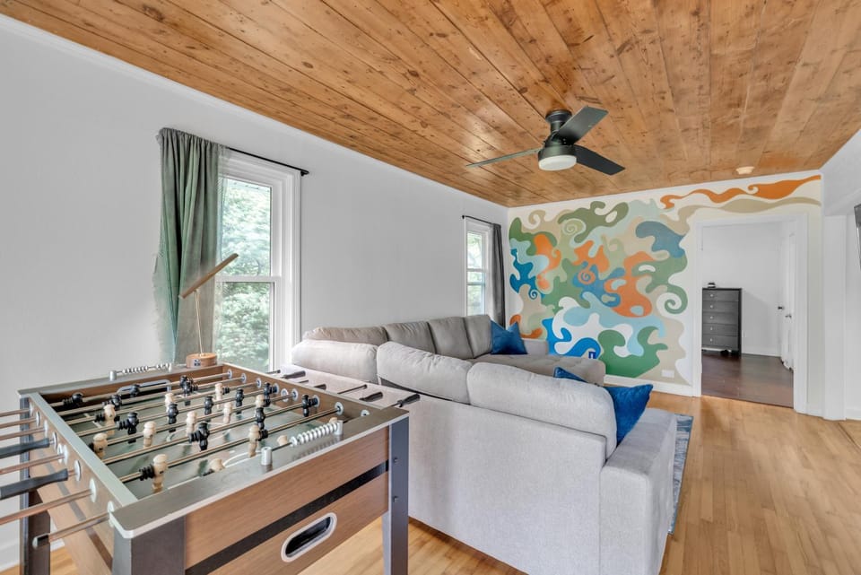 Relax and Unwind in the Heart of Fayetteville home House in Fayetteville