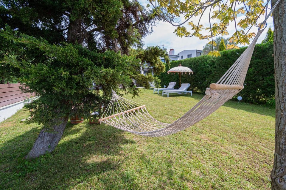 Garden, Garden view