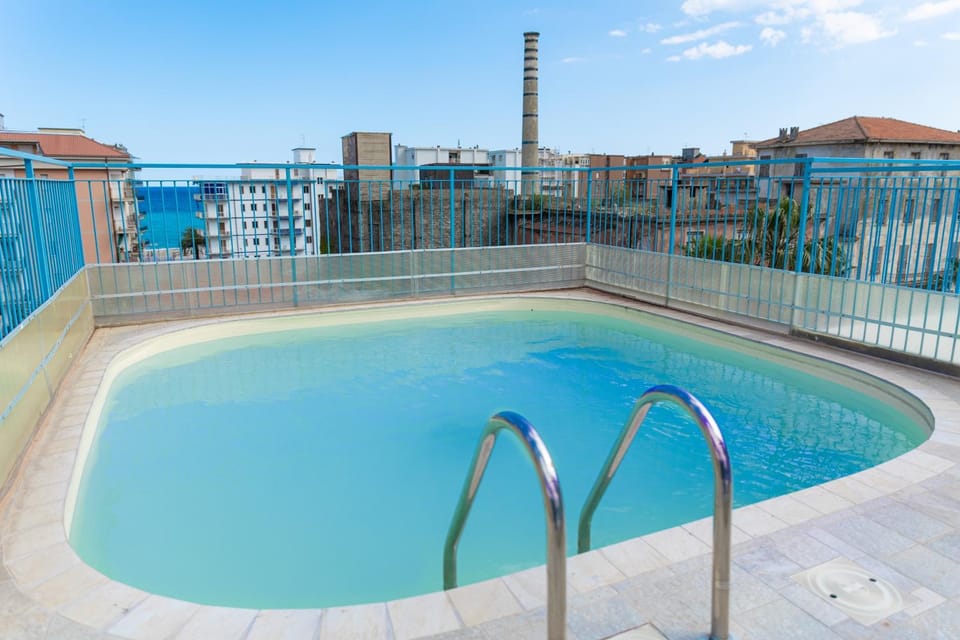 Pool view, Swimming pool, Swimming pool