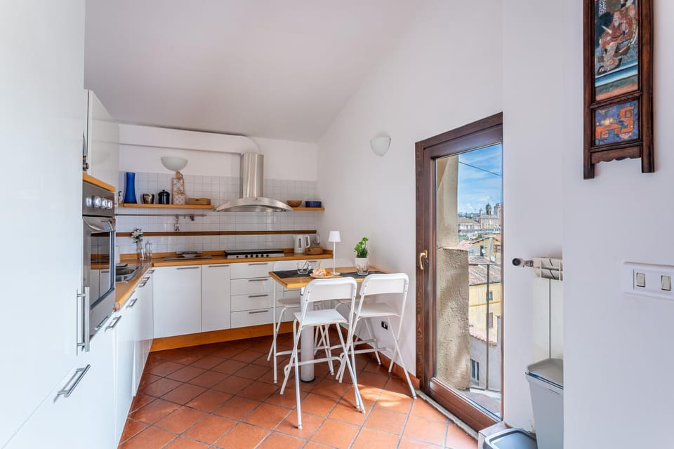 Kitchen or kitchenette, kitchen