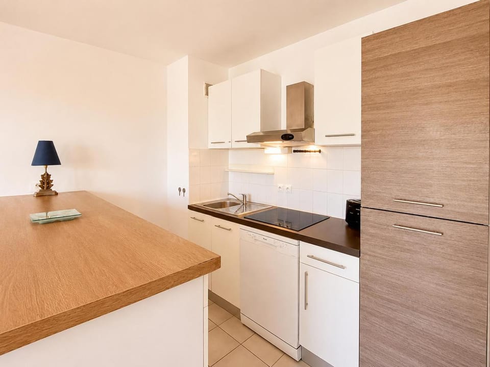 dishwasher, toaster, kitchen