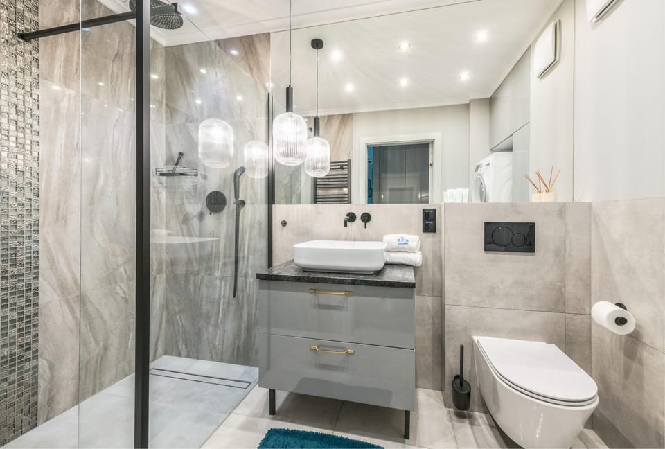 Shower, Bathroom, towels