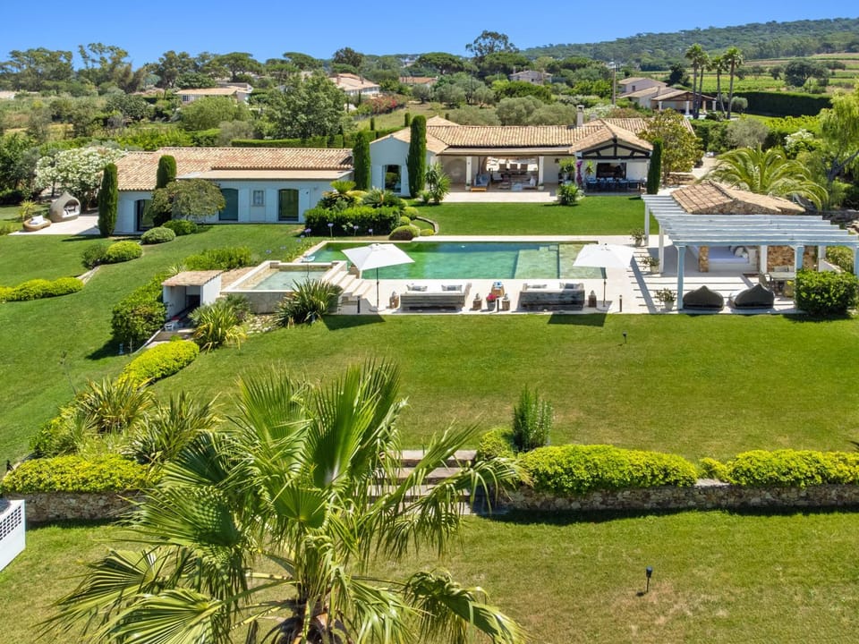 Spring, Day, Natural landscape, Garden, Pool view, Swimming pool