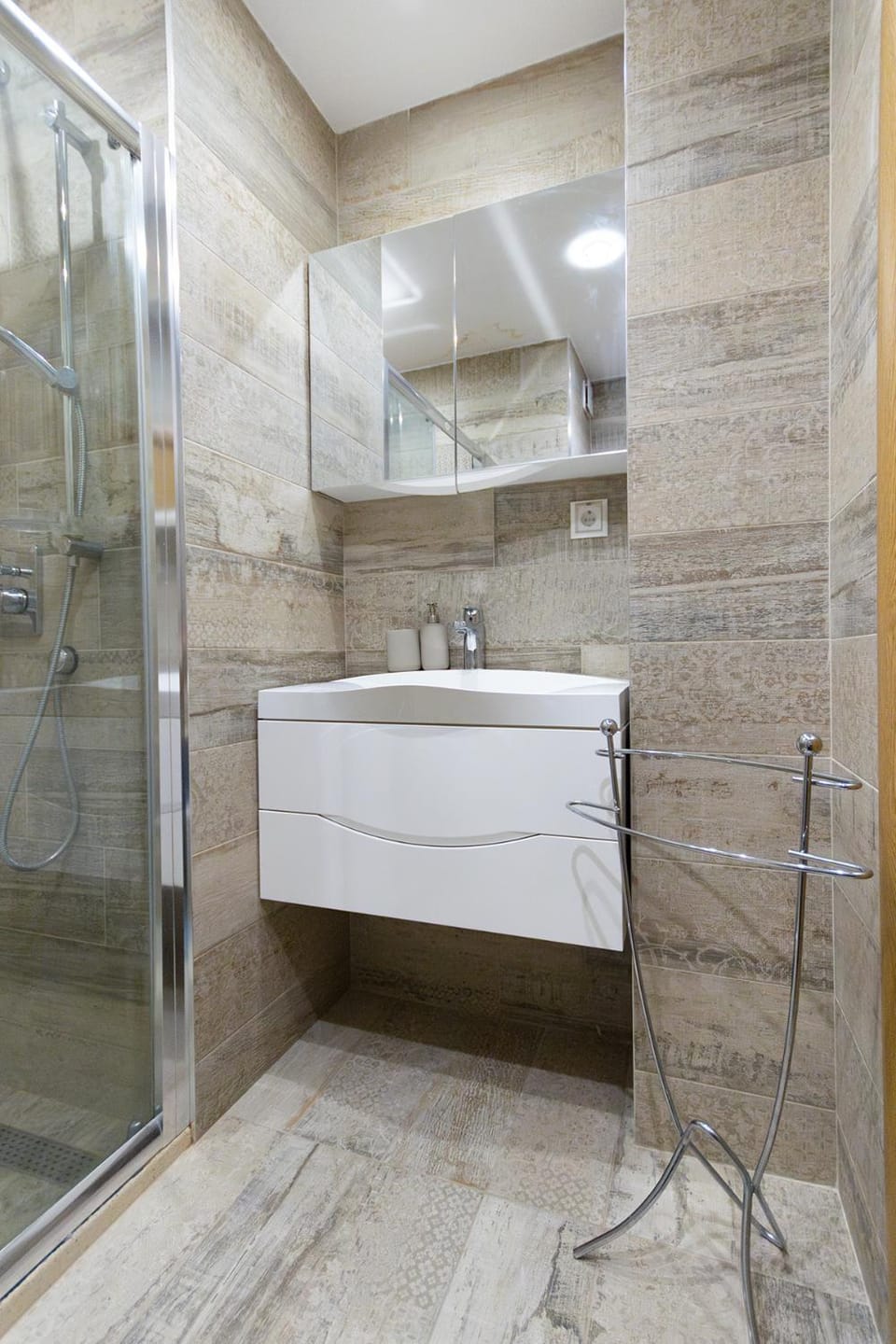 Shower, Bathroom