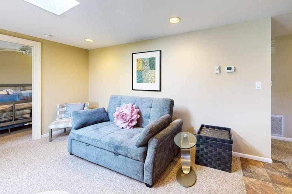 Town of Rehoboth Beach --- 38242 Robinson Dr. Unit #2 House in Rehoboth Beach
