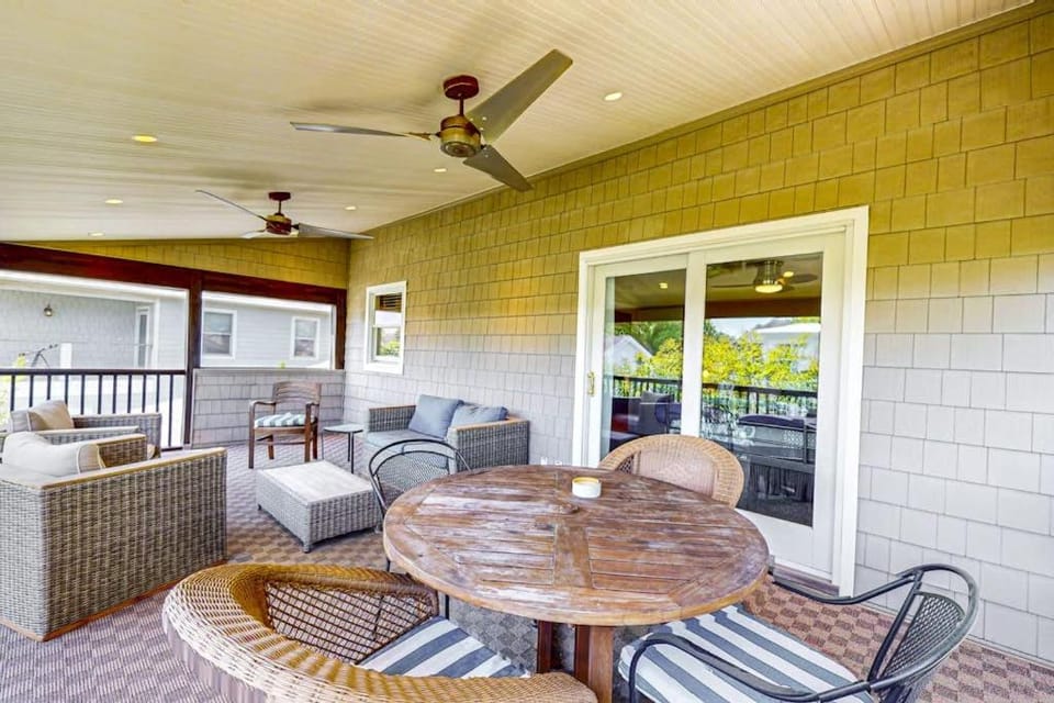 Town of Rehoboth Beach --- 38242 Robinson Dr. Unit #2 House in Rehoboth Beach