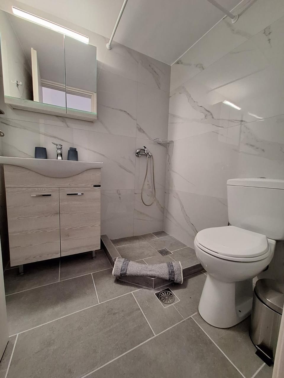 Shower, Toilet, Bathroom