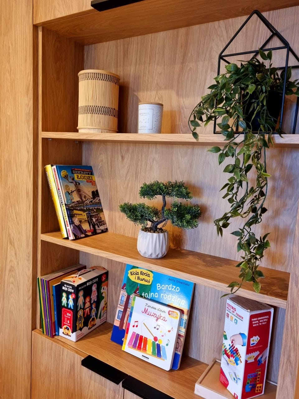 Library, Seating area
