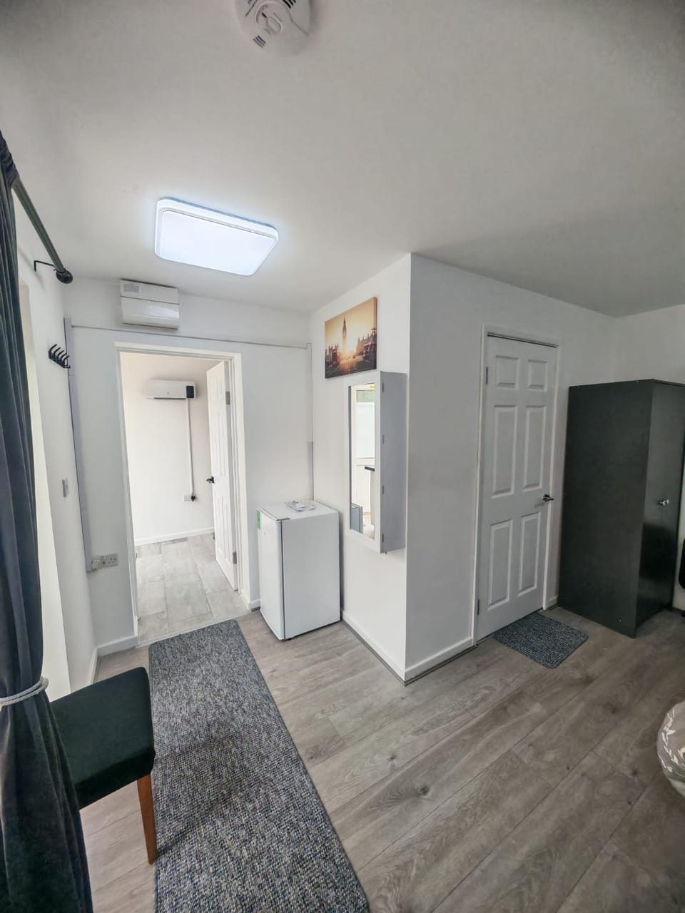 Ensuite Double Room with Kitchen Vacation rental in Hayes