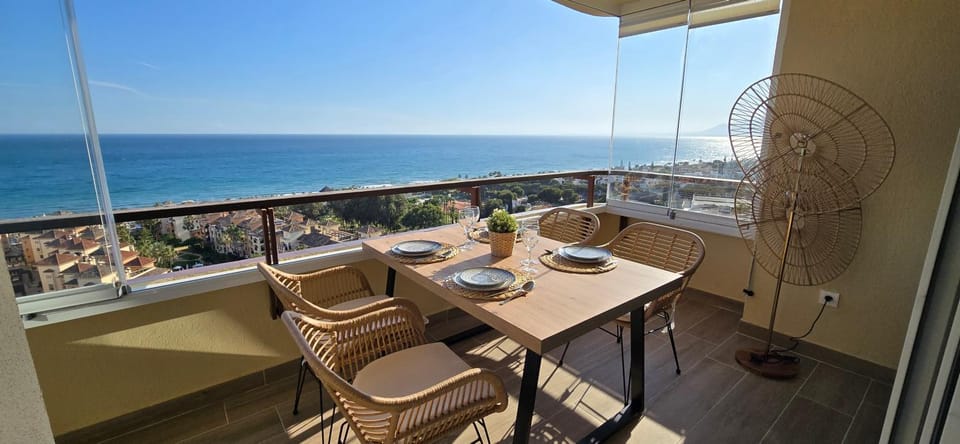 View (from property/room), Balcony/Terrace, Living room, Dining area