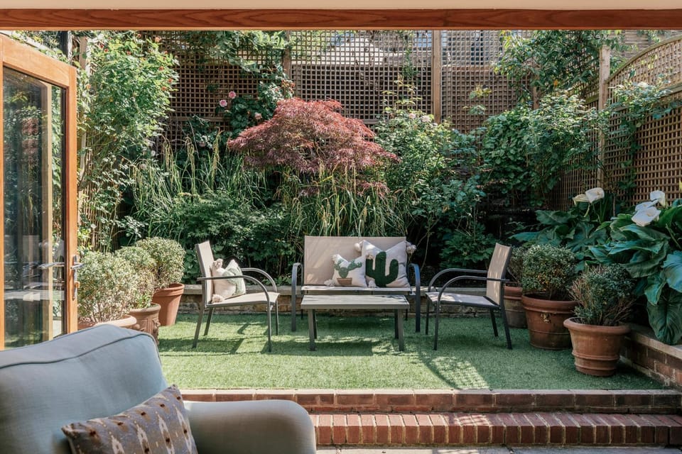 Garden, Decorative detail