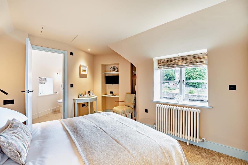 Cub Bedroom Four Bed and Breakfast in Wealden District