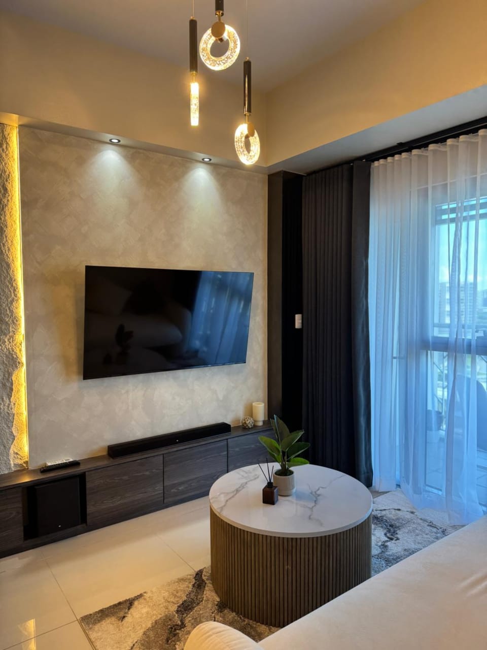 Landscape view and sea view 1BR near Airport Apartment hotel in Pasay