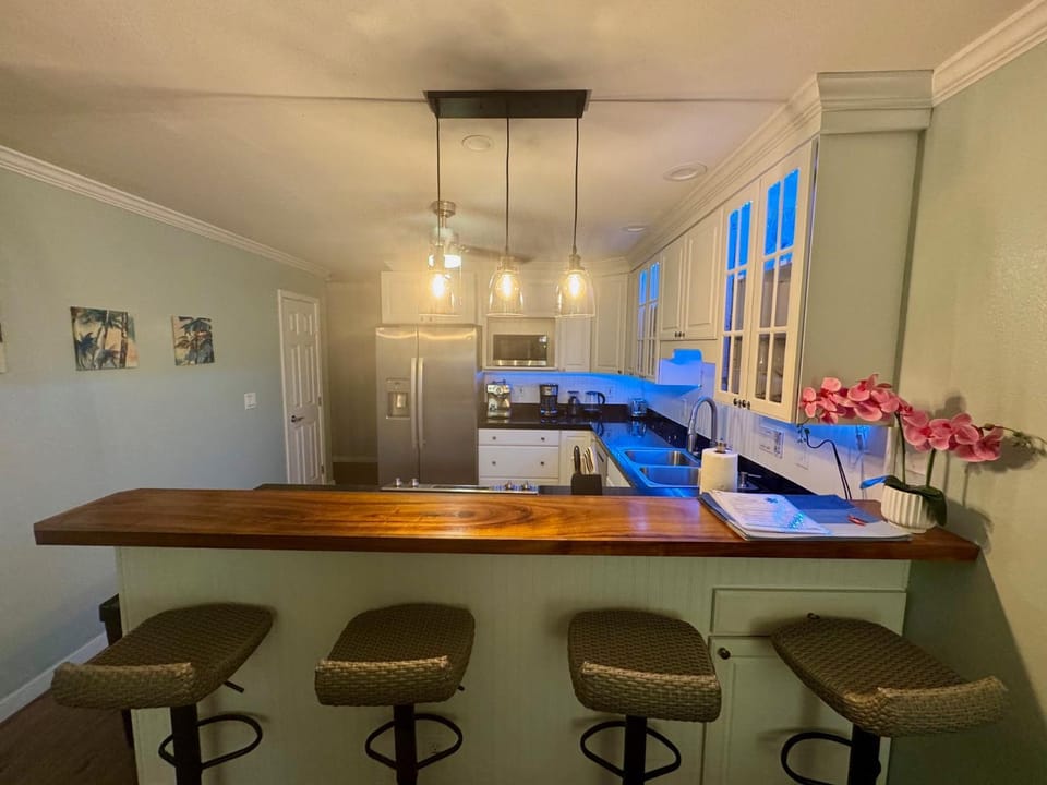 Big Island Lunapule Condos 102A by Coldwell Banker Island Vacations Apartment in Holualoa