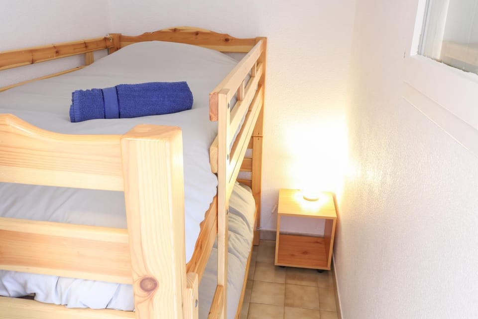 Photo of the whole room, bunk bed