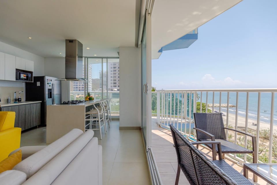 Natural landscape, Balcony/Terrace, Kitchen or kitchenette, Living room, Sea view