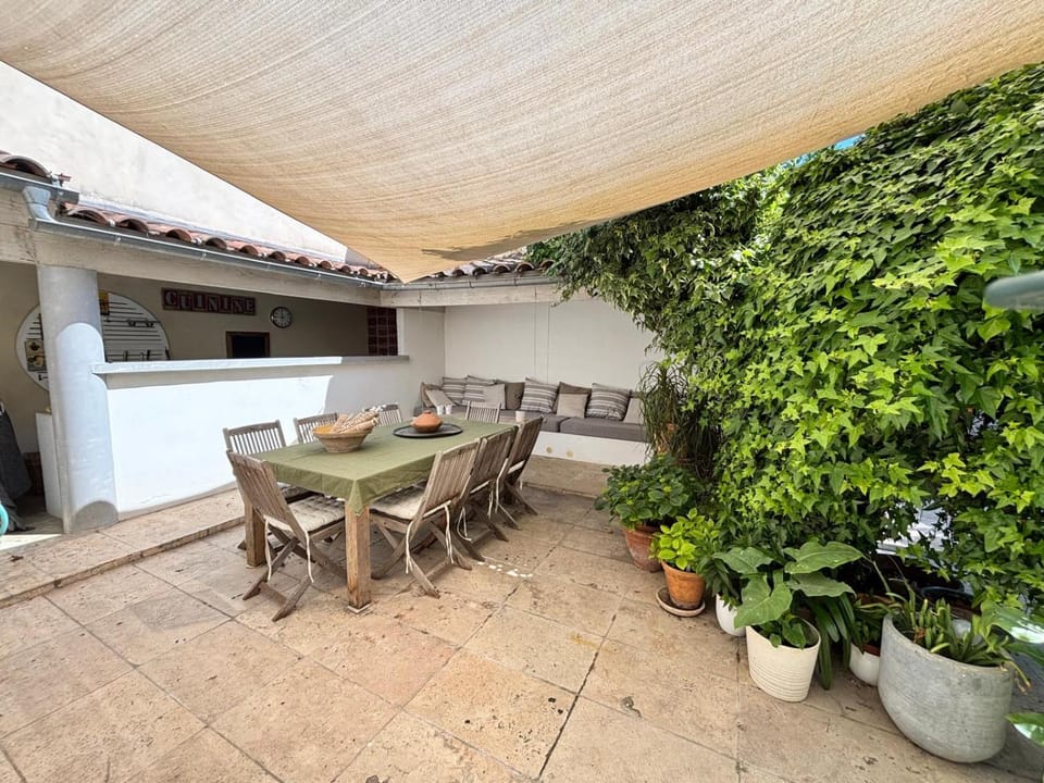 Balcony/Terrace, Balcony/Terrace