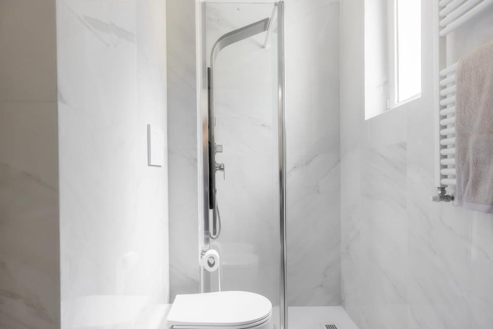 Shower, Toilet, Bathroom