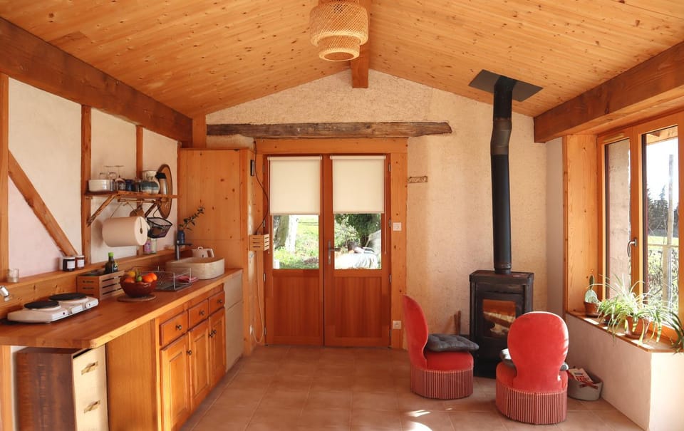 Living room, fireplace, kitchen