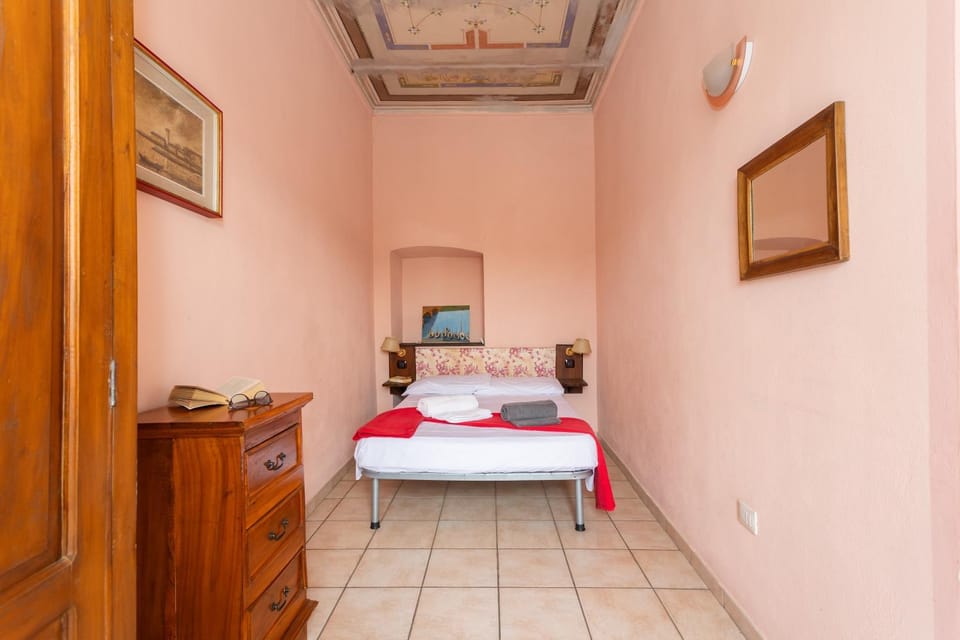 Living room, Bedroom