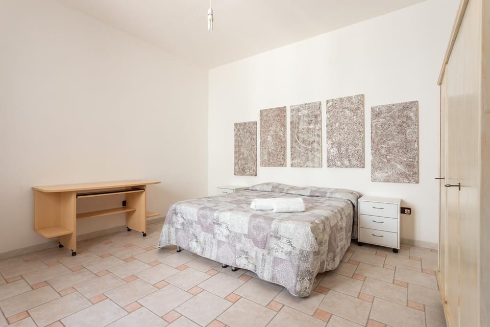 Living room, Bedroom