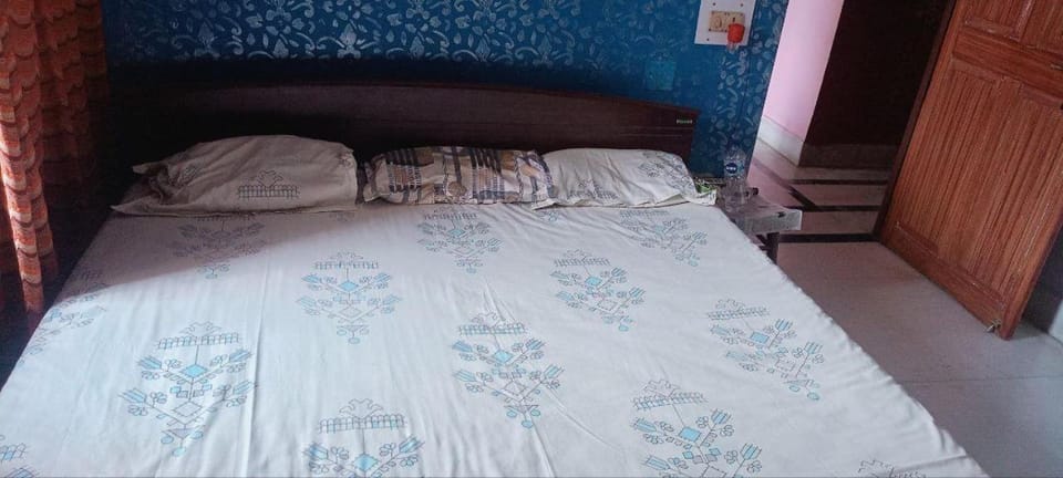 Ak guest house Apartment in India