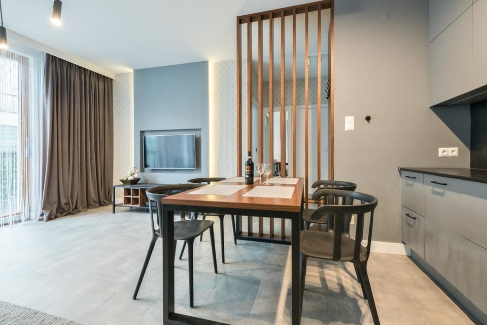 TV and multimedia, Kitchen or kitchenette, Living room, Dining area