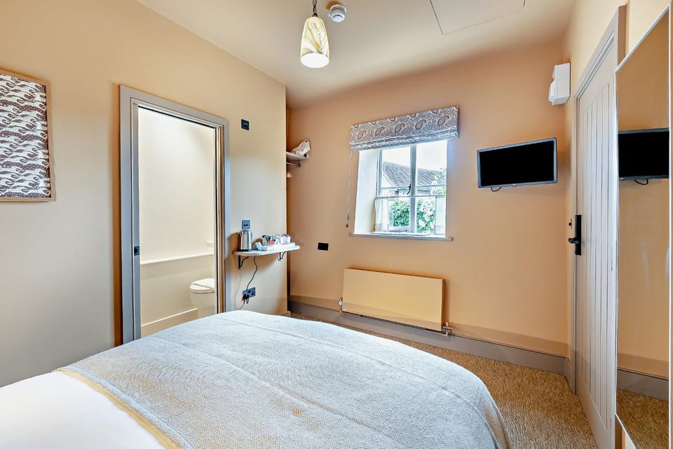 TV and multimedia, Bedroom