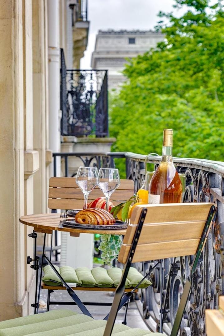 L'Ecrin Wagram Suite Apartment in Paris