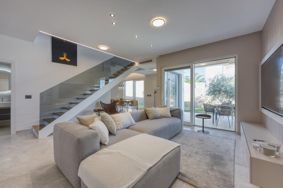TV and multimedia, Living room, Seating area