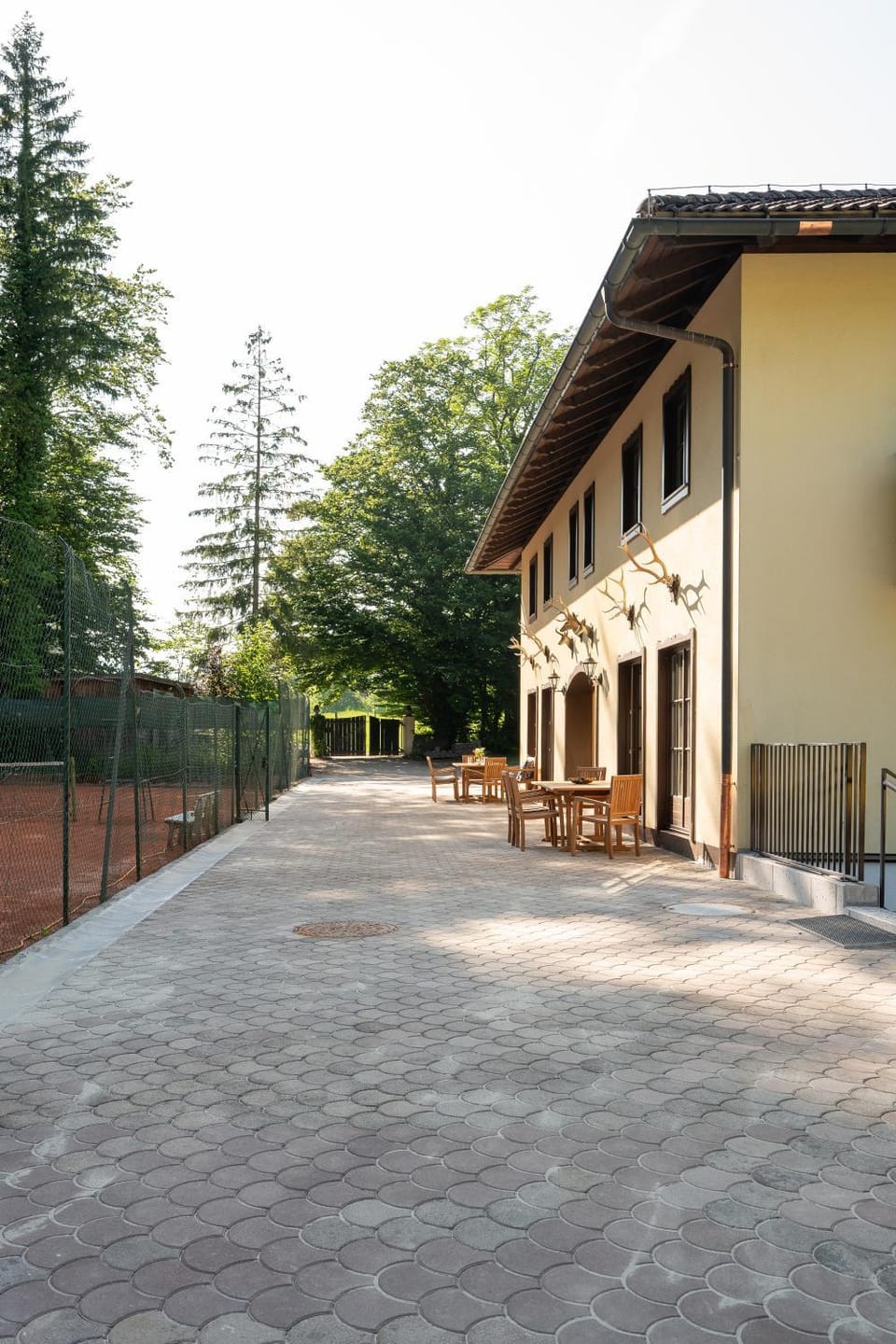 Property building, Balcony/Terrace