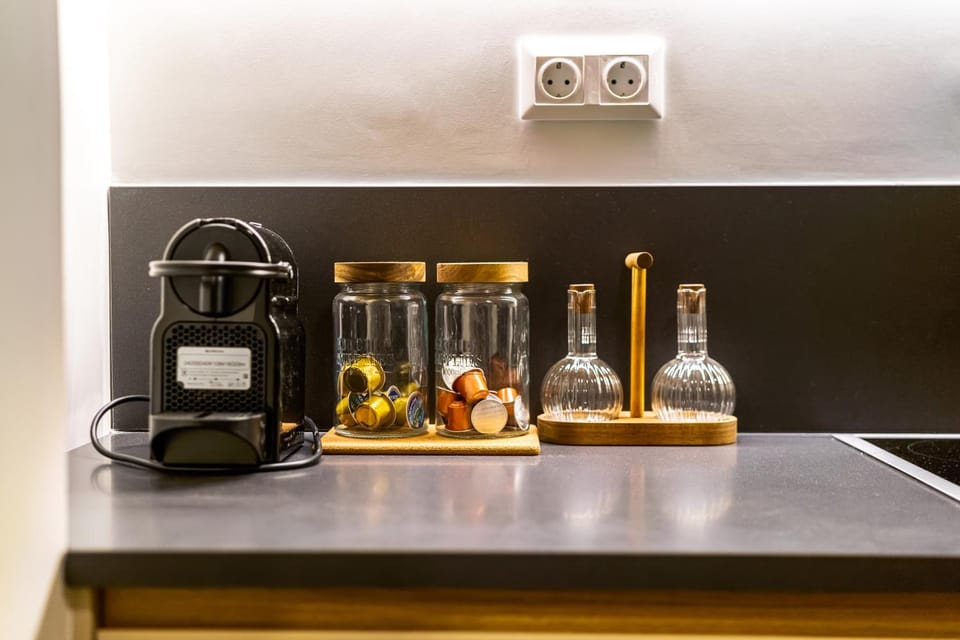 Coffee/tea facilities, Kitchen or kitchenette