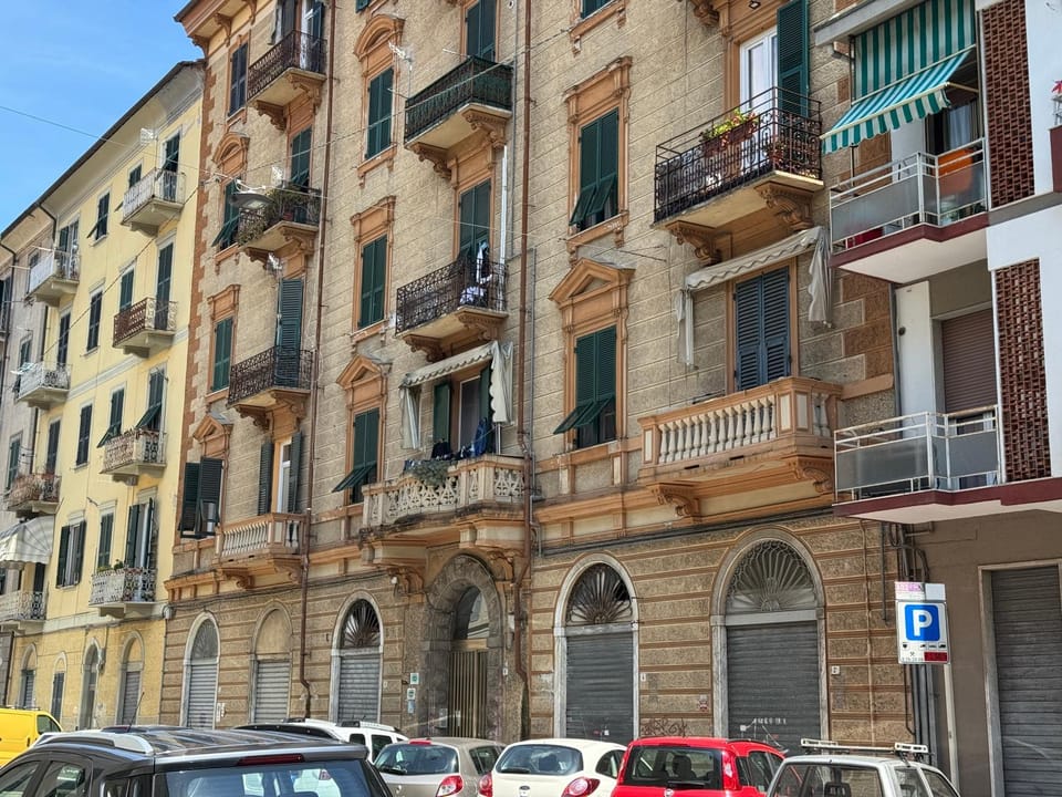 Property building, City view